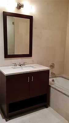 Sold by R New York | media 5