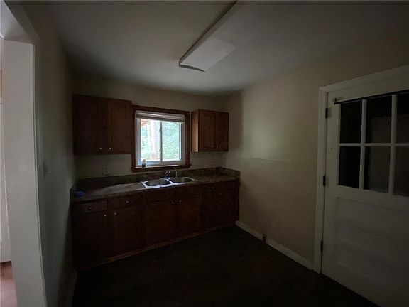 5th image of 2001 Ostrom Dr