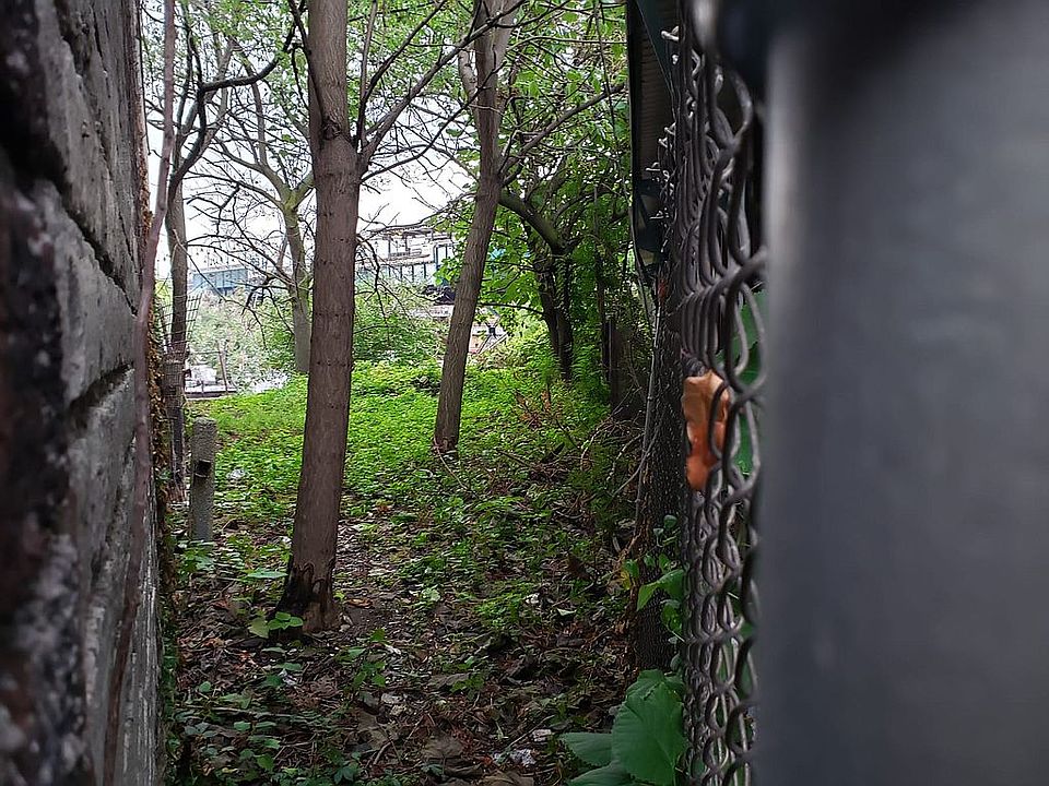 1st image of 61-10 Roosevelt Ave
