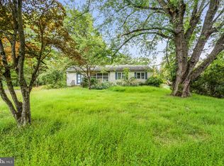 16 New Rd, Lambertville, NJ 08530