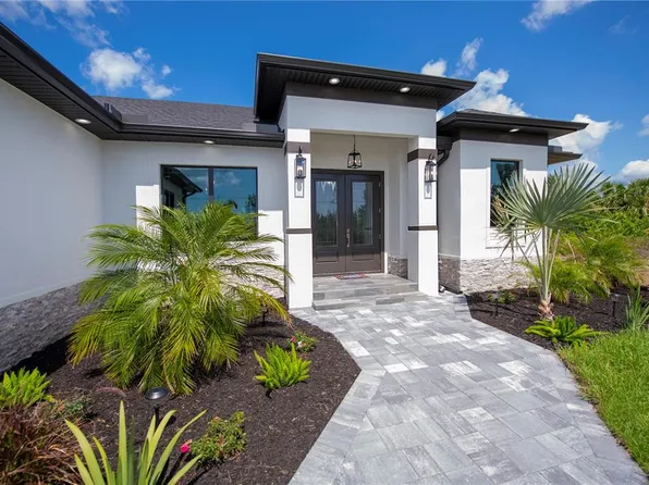 11 Pinehurst Ct, Rotonda West, FL 33947