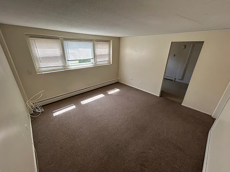 550 Beverage Hill Ave #5 — Photo 5