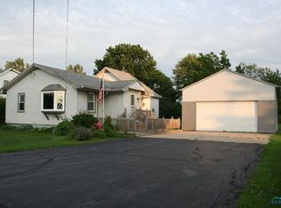 4352 Brown Rd, Oregon, OH 43616