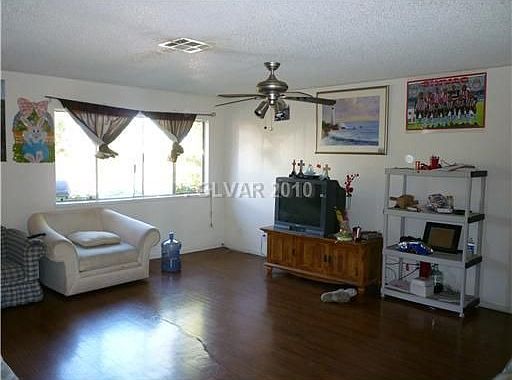 2nd image of 6428 Lori Ct