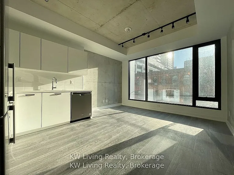 55 Ontario St #315 — Photo 8