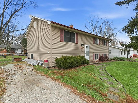 3rd image of 1407 Melbourne Dr