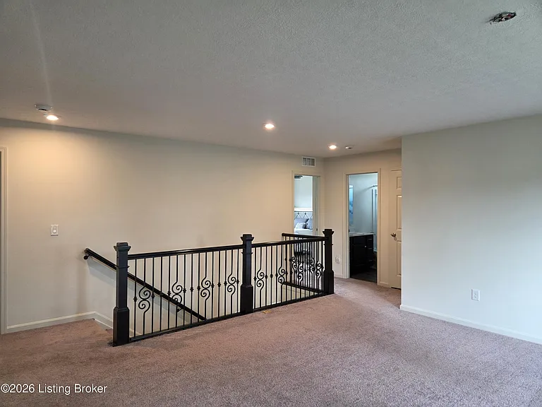 108 Strawberry Field Dr — Photo 35