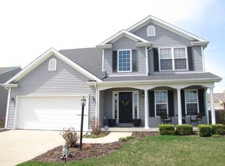 823 Trailway Dr, Champaign, IL 61822