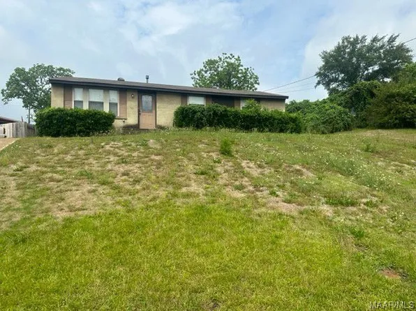217 Woodvale Rd, Prattville, AL 36067