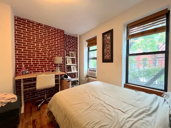 261 East 10th Street image 1 of 7