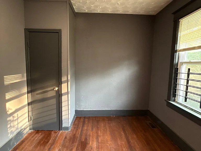 1048 E McLemore Ave — Photo 19