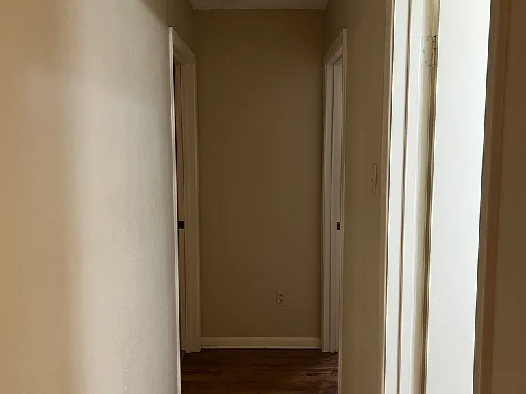 1506 Elizabeth St — Photo 6