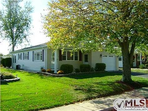 2nd image of 867 Jamaica Blvd