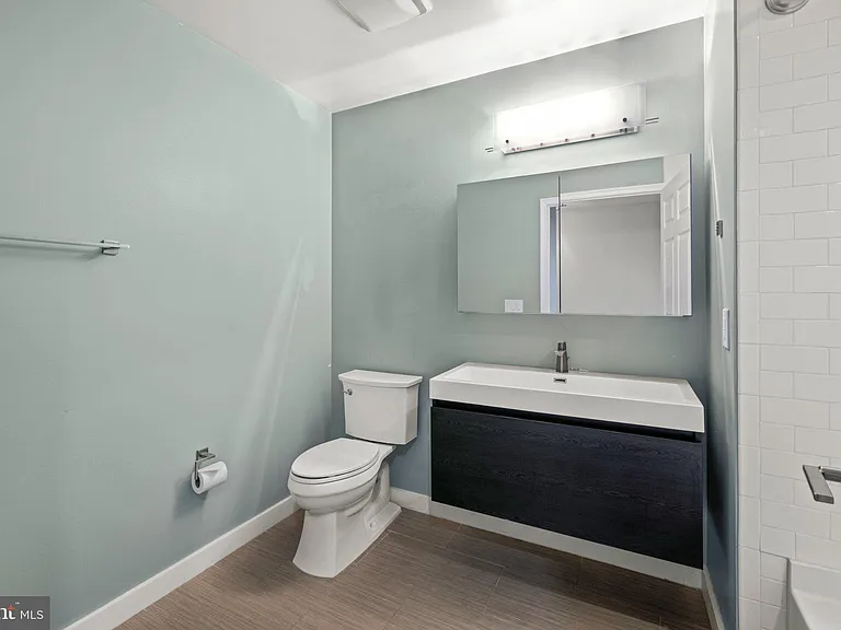 437 New York Ave NW #220 — Photo 15