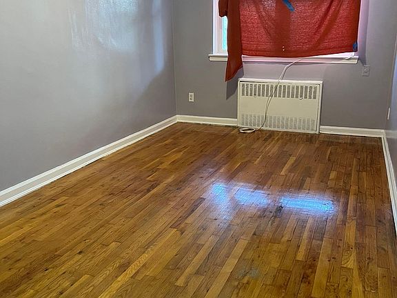 3rd image of 8625 25th Ave Floor 1