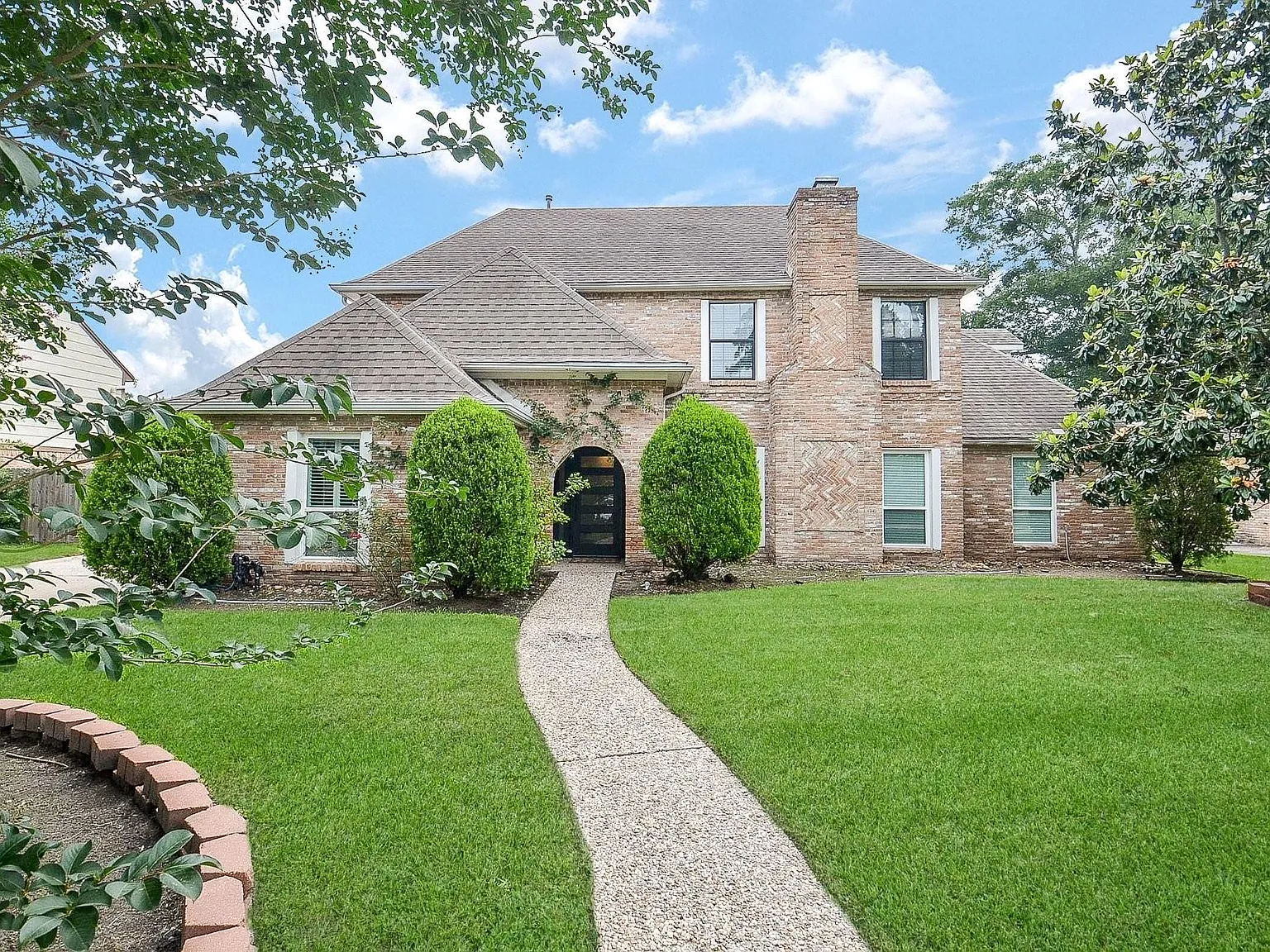 4 bed, 4.0 bath, 3061 sqft, $3,200 — Photo 1