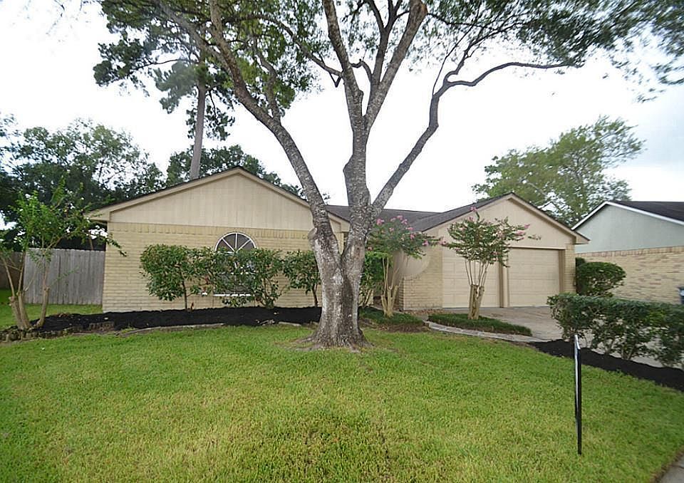 1st image of 8510 Sugar Wood Ct