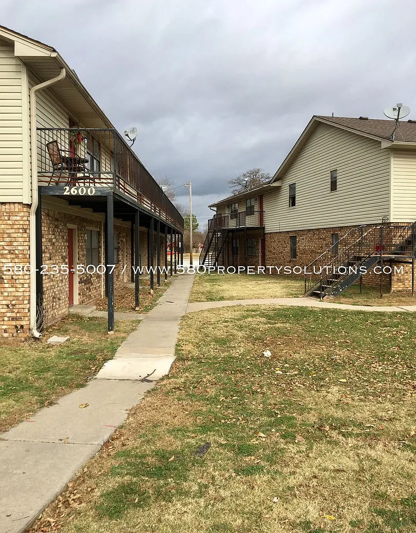 Arlington Creek Apartments — Photo 2