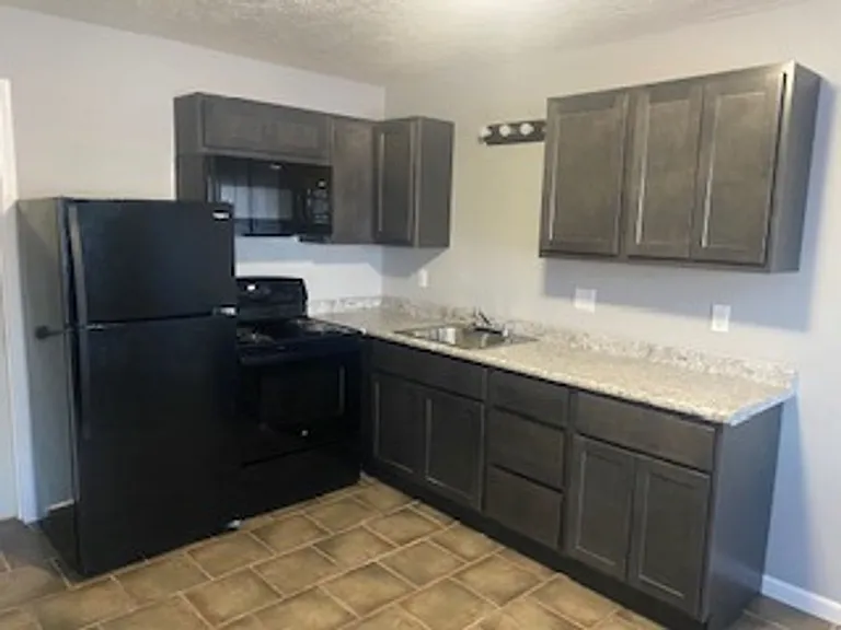 1736 Hitching Post Ln — Photo 49