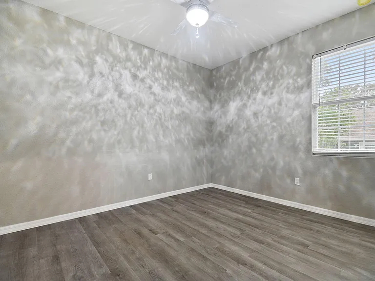 7398 Skylark Dr — Photo 24
