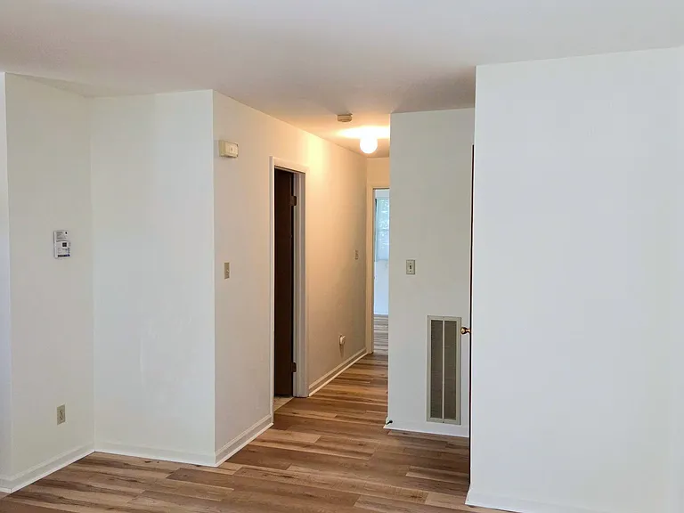 8A Olympic Dr — Photo 6