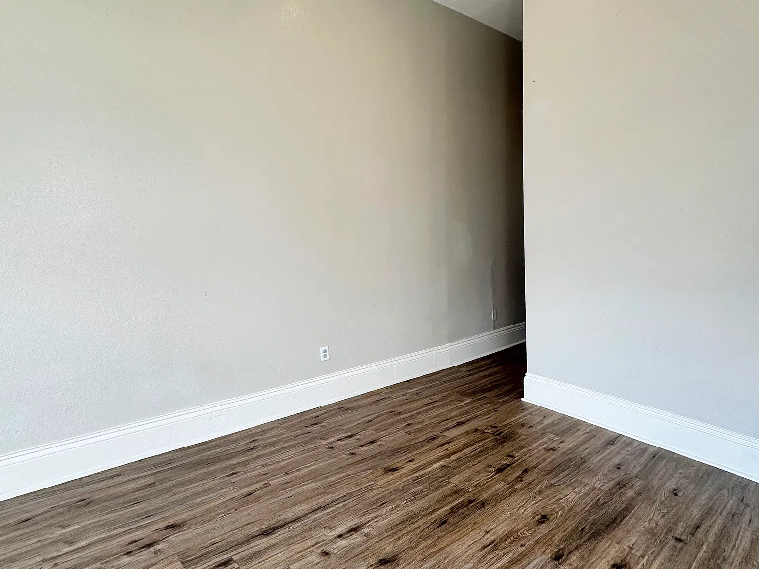 3159 Urquhart St — Photo 4