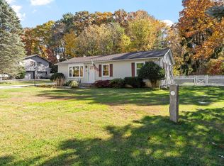 27 Wheelock Rd, Shrewsbury, MA 01545