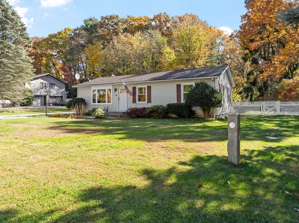 27 Wheelock Rd, Shrewsbury, MA 01545