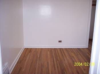 4th image of 6817 S Karlov Ave