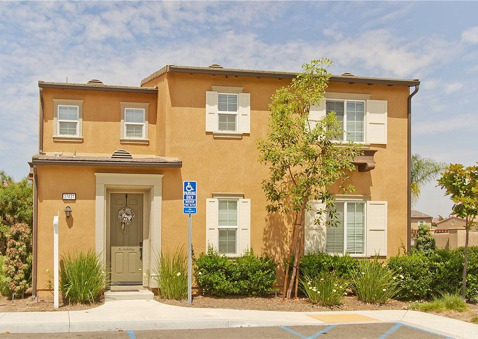 1st image of 37431 Paseo Tulipa