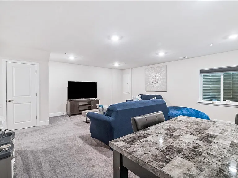 1309 Crampton Pl — Photo 32