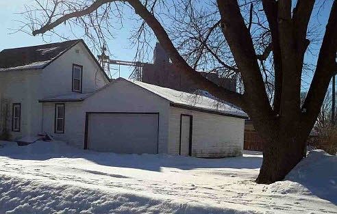 2nd image of 508 Main St E