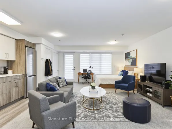 45 Connaught Ave #203, Toronto, ON M4L 2V8