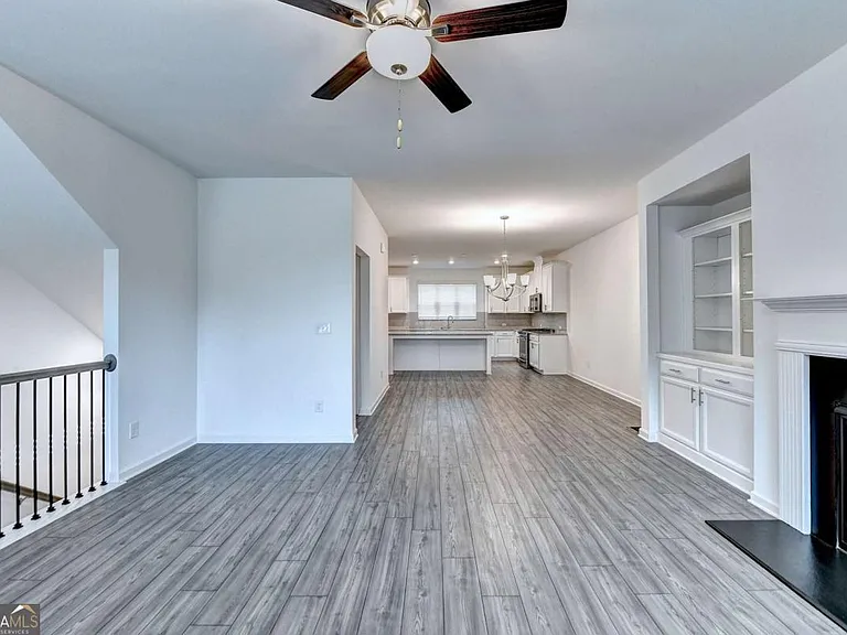 477 Danville Ave — Photo 12