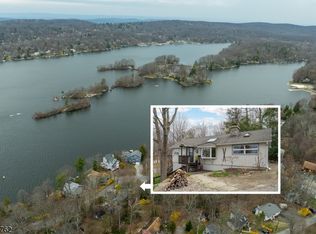 1066 Lakeside Dr, Vernon Twp., NJ 07422
