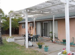 1041 Pierce St, West Sacramento, CA 95605
