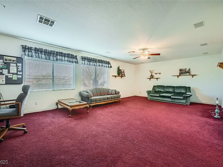 8748 Castle Hill Ave — Photo 23
