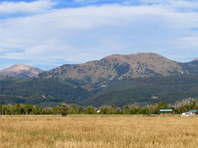 2nd image of 3304 Elk Ridge Rd