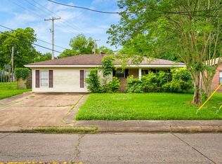 2020 Clover Ln, Alexandria, LA 71301