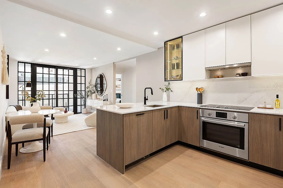 25-23 Newtown Ave #2E photo 1
