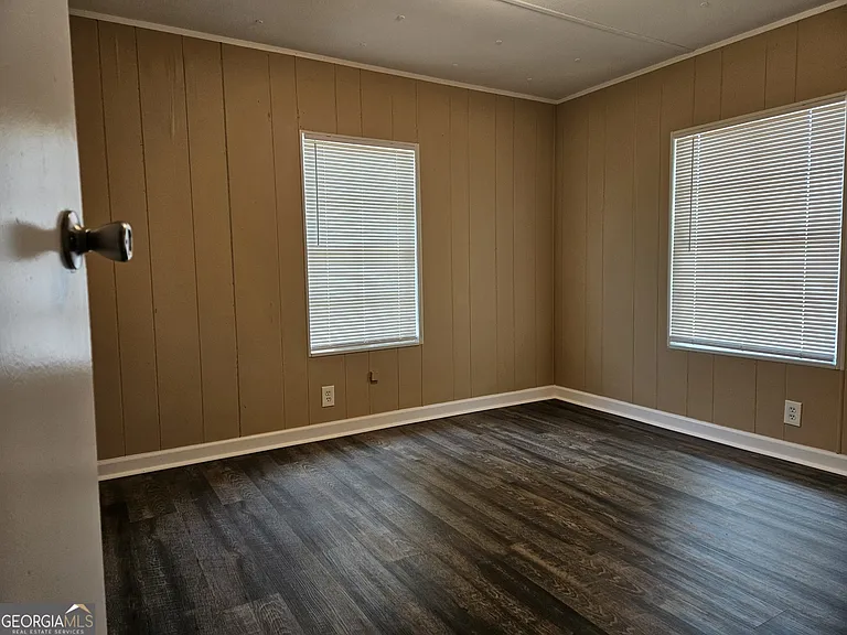 647 Buck Creek Rd — Photo 13