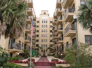 130 4th Ave N APT 214, Saint Petersburg, FL 33701