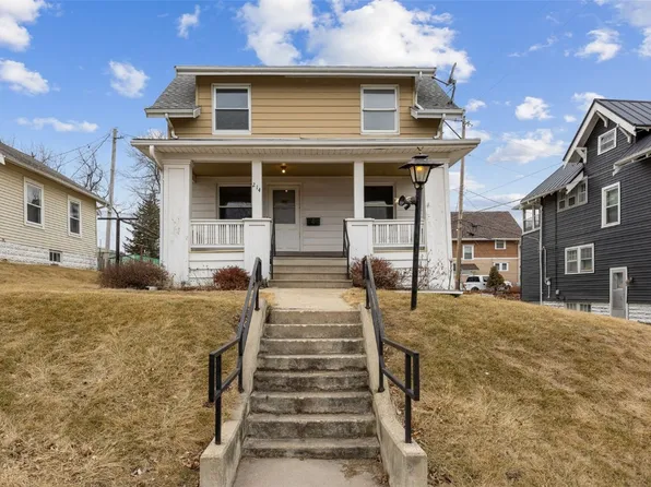 214 15th St NW, Cedar Rapids, IA 52405