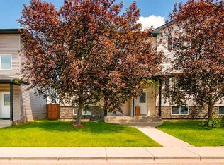 312 W 17th St E, Brooks, AB T1R1R2