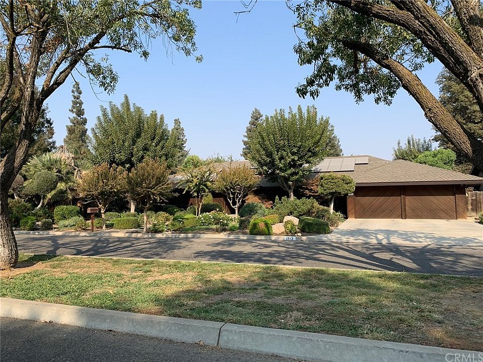 1st image of 1913 W Park Dr