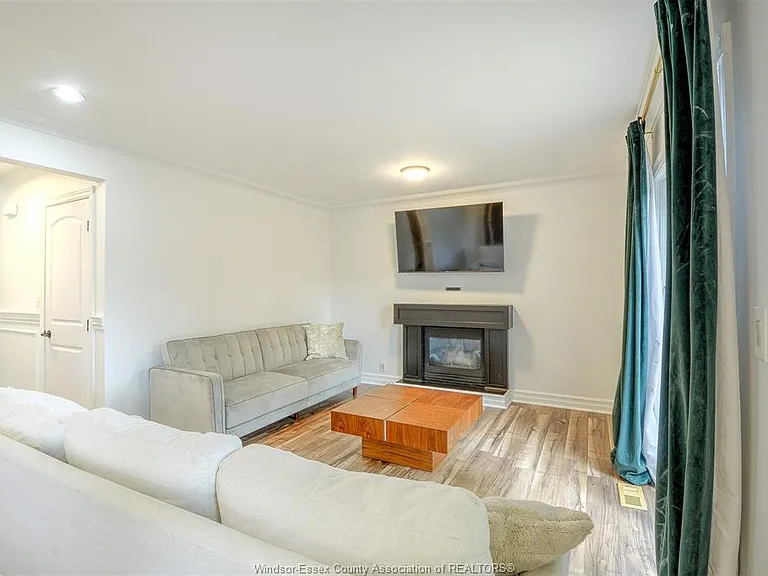 106 Marentette Dr — Photo 14