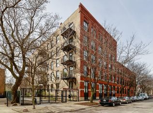 2511 W Moffat St #101A, Chicago, IL 60647