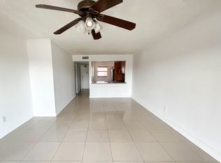 860 NE 207th Ter #8-204, Miami, FL 33179