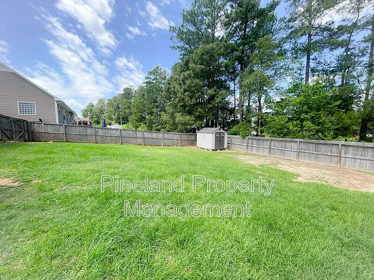 1621 Kershaw Loop — Photo 22