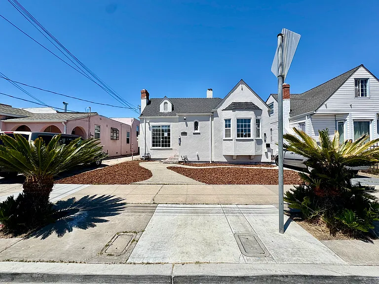 1835 108th Ave #ADU — Photo 26